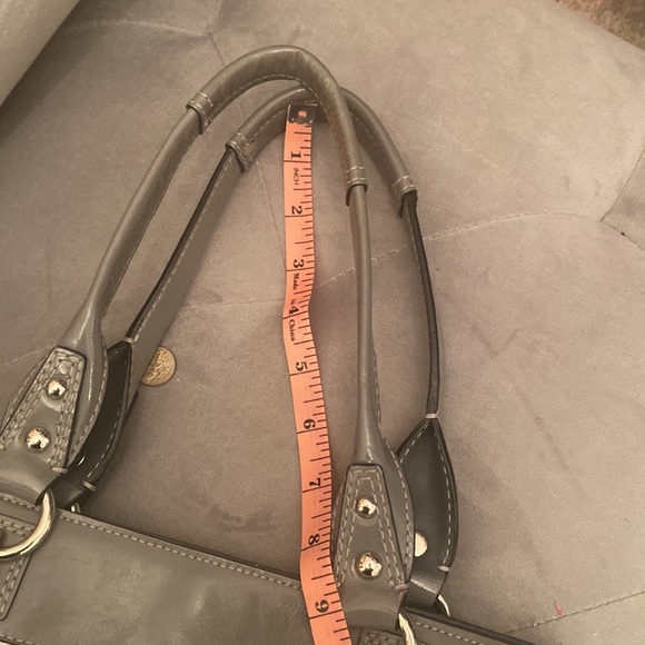 JUST REDUCED $$ Beautiful gray authentic Coach handbag - Picture 5 of 7